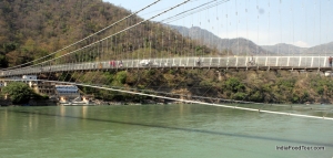 Travel in Himalayas of Rishikesh, Uttarakhand