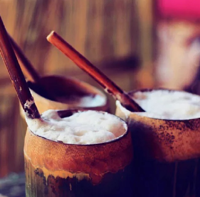 Zuthu is the famous rice beer from Nagaland. The technique of fermentation is used quite often to prepare pickles and drinks in Nagaland. Zutho is fermented drink made with rice. This whitish and porridge like drink is popular among the Angami Nagas.